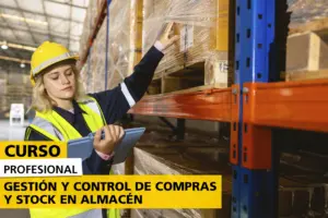 Curso profesional de Gestión y Control de Compras y Stock en Almacén con técnica realizando el control de inventario, la recepción de mercancías y la gestión de existencias en un almacén logístico mediante una tablet.